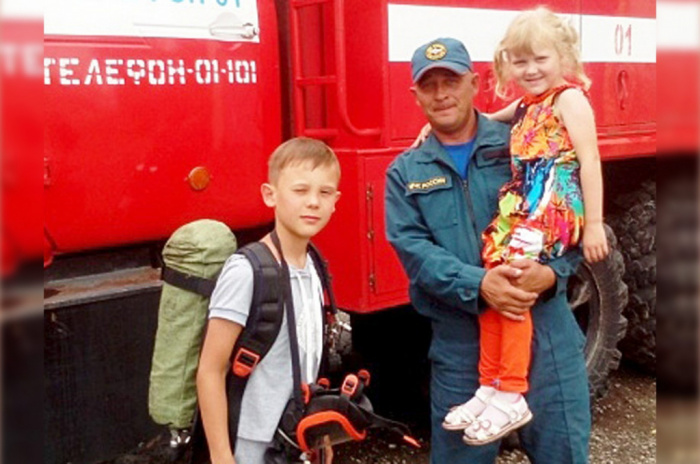 В Челябинской области пожарный спас тонущего ребенка 