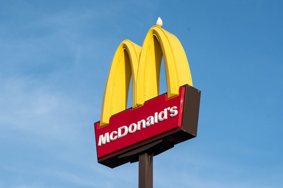 В Челябинске закрываются все рестораны McDonald's