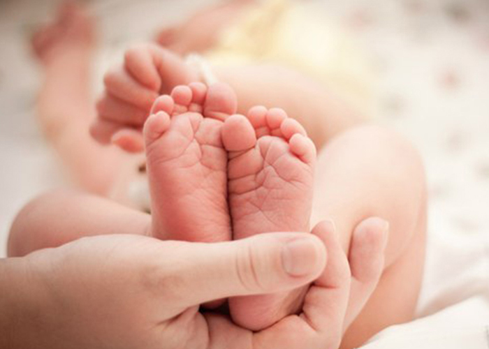 После родов в домашних условиях в Челябинской области погиб младенец