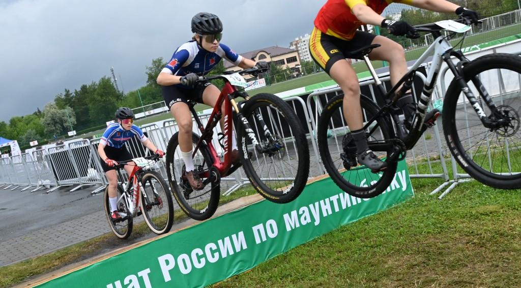 В Копейске проходят соревнования по велоспорту