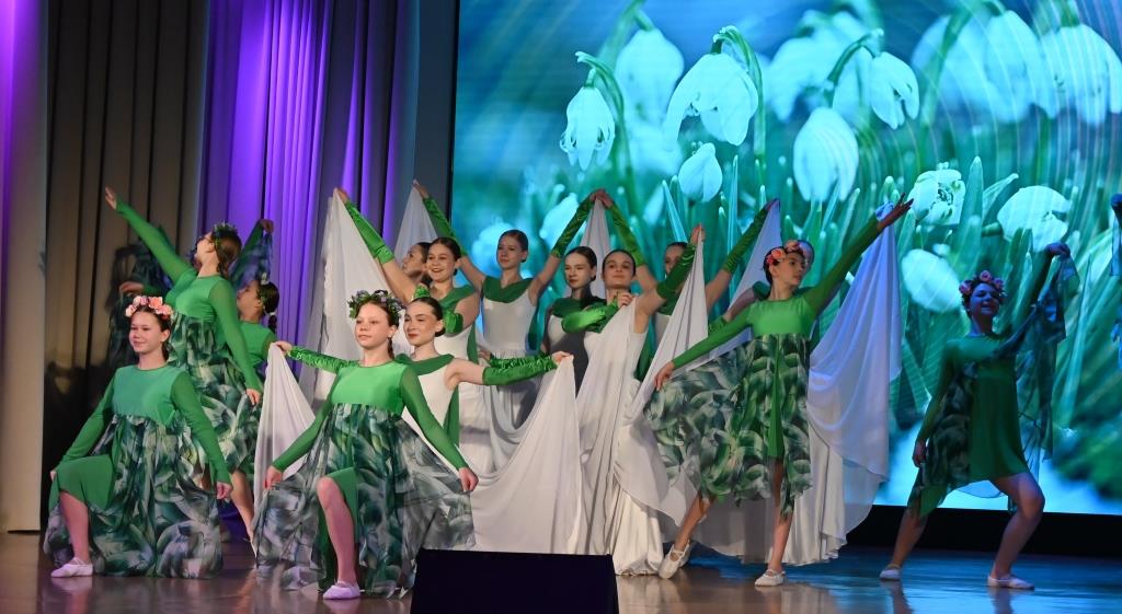 Сегодня отметили лучших педагогов Копейска