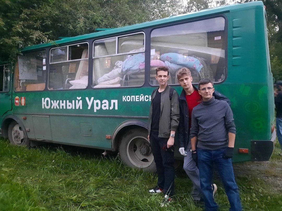 Волонтёры Копейска помогли организовать пункт временного размещения в посёлке Заозёрный