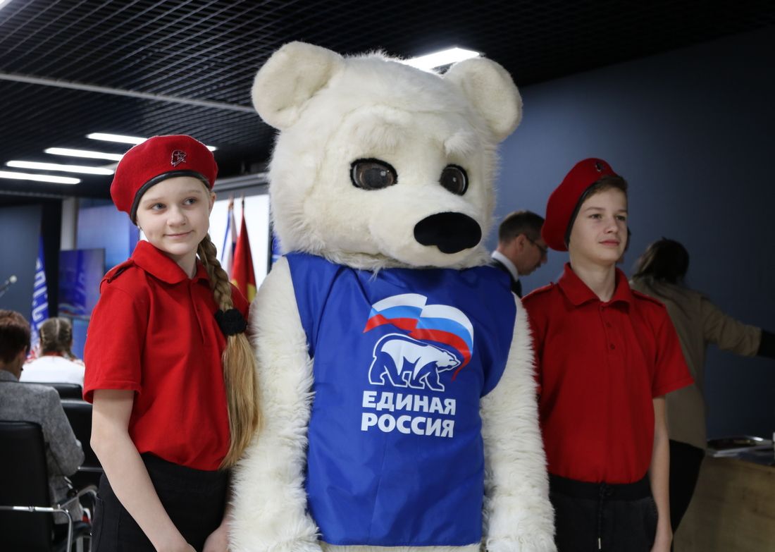 В Челябинске наградили победителей конкурсов «Историческая память» и «Новая школа»