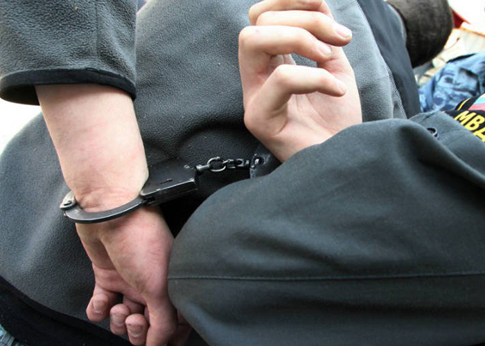 В центре Копейска задержаны двое мужчин с коноплей