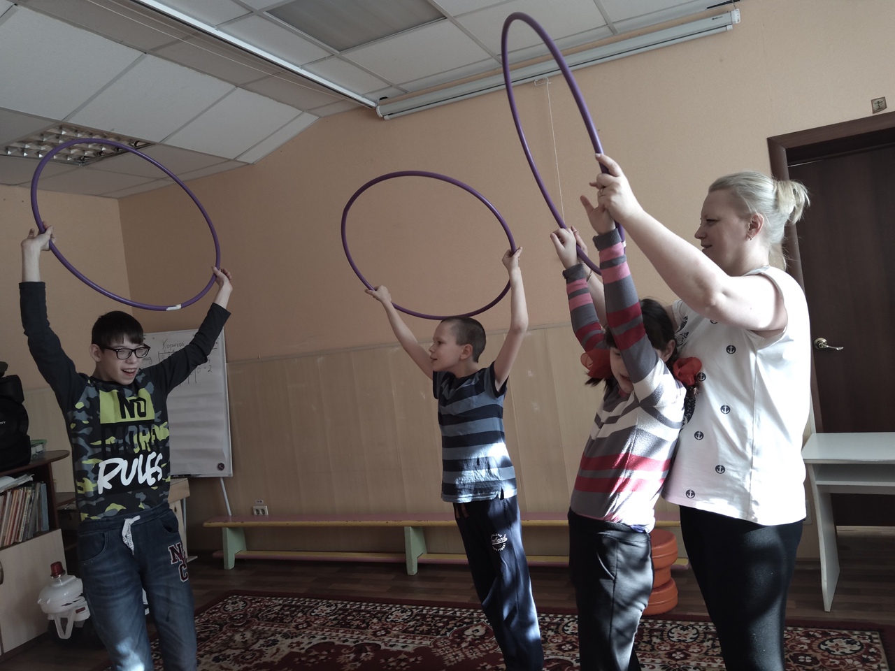 В Копейске целый год бесплатно занимались с детьми-инвалидами