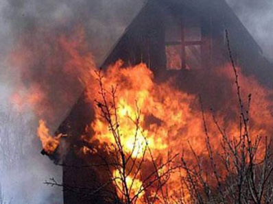 Очередной домик сгорел в копейских садах