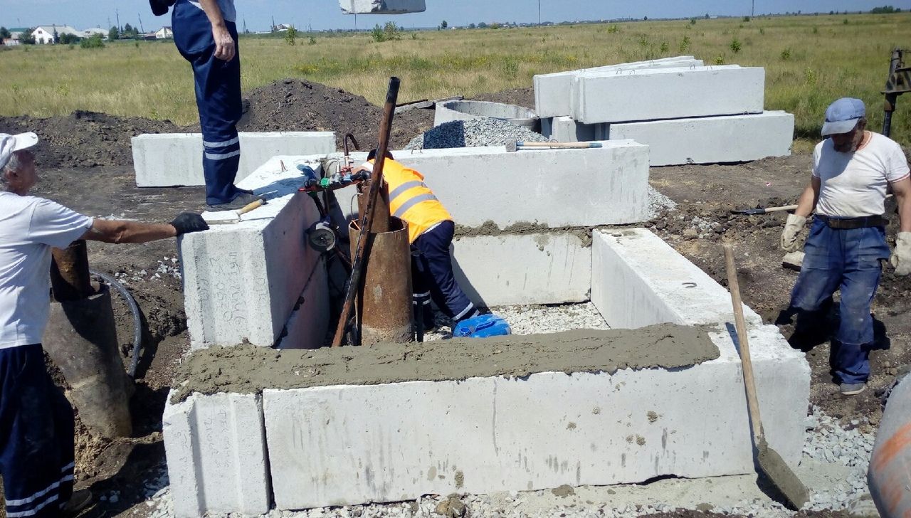 В Козырево отремонтировали водопроводную скважину и заменили участок трубы