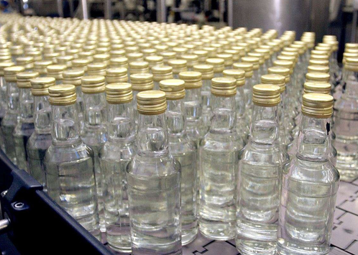 Девять тысяч бутылок паленого алкоголя изъято в Челябинске