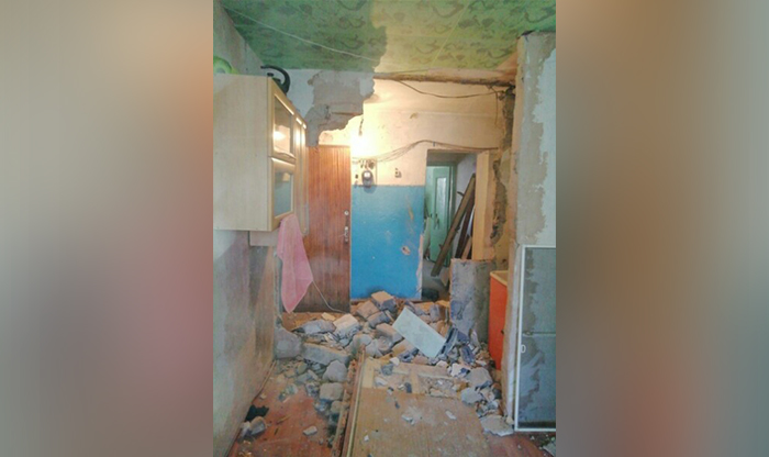 Просто открыли дверь: в Челябинске рухнула стена квартиры