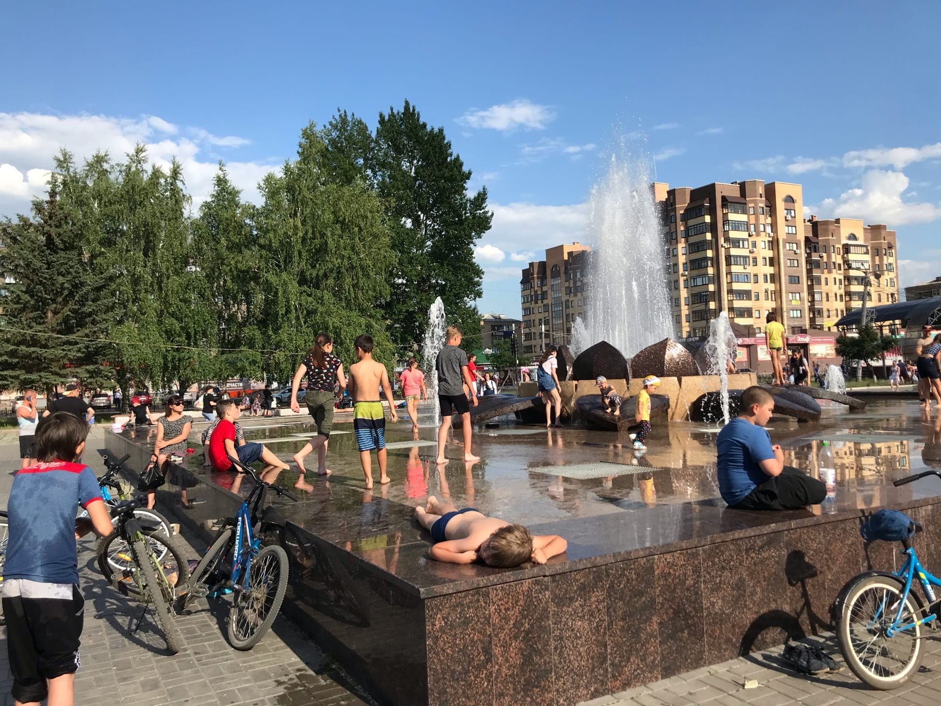 Лето в Челябинске будет жарким и дождливым