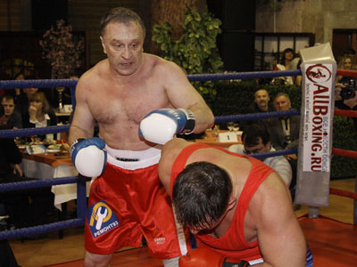 Микки Рурк готов выйти на ринг в Челябинске за миллион долларов