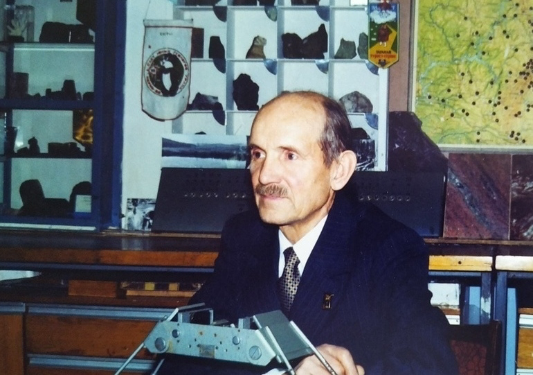 Как учитель геологии воспитал два поколения искателей сокровищ