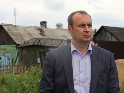 Вячеслав Истомин обещал калачевцам помочь со строительством детской площадки