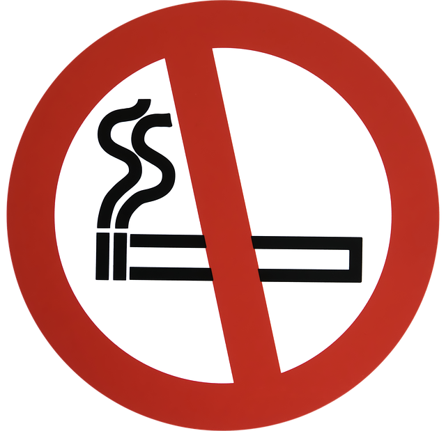 Онищенко предложил снизить доступность табака, чтобы отучить подростков курить