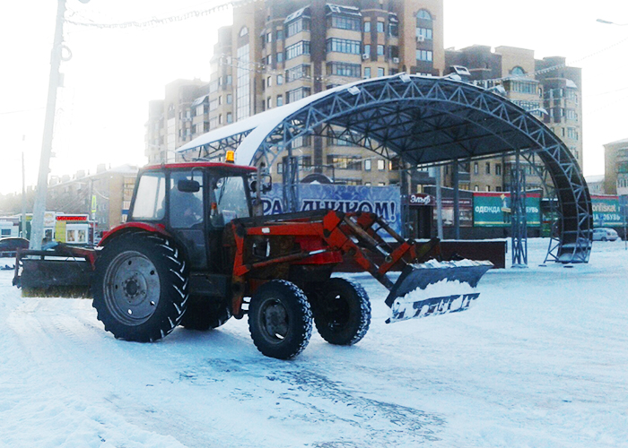 Заторы на дорогах и непролазные тротуары. На Южном Урале, и в Копейске, в частности, снегопады вновь добавили проблем