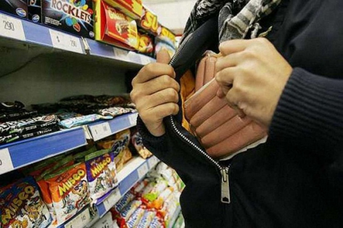 Полицейские задержали южноуральцев, которые ограбили продуктовый магазин Копейска