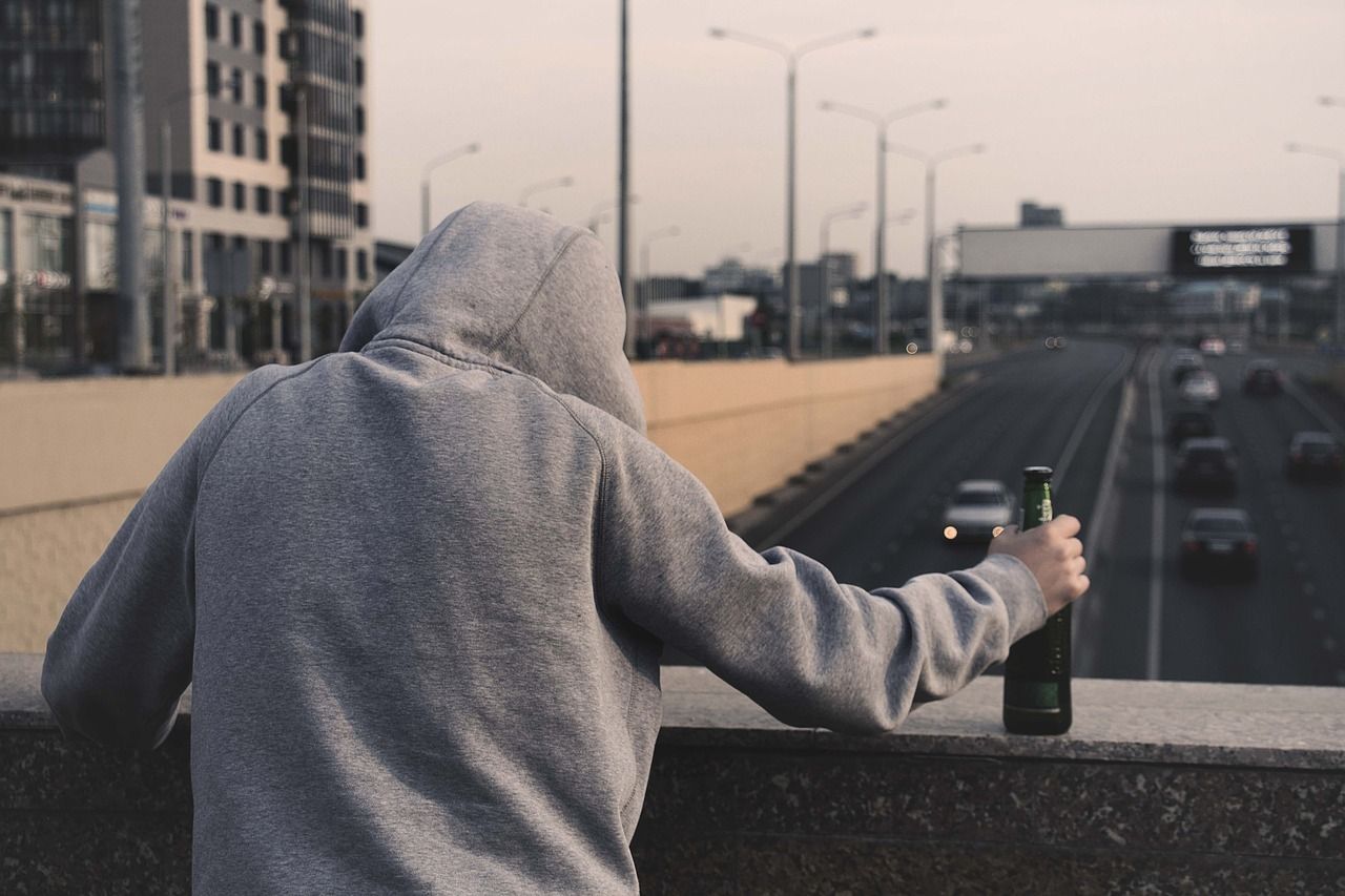 Нарколог поделился наблюдением о том, как смирение побеждает алкоголизм