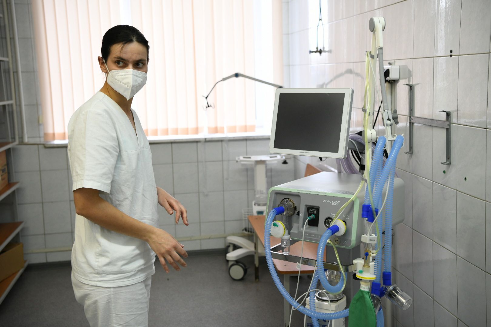 Еткульская больница получила новое оборудование для борьбы с коронавирусом