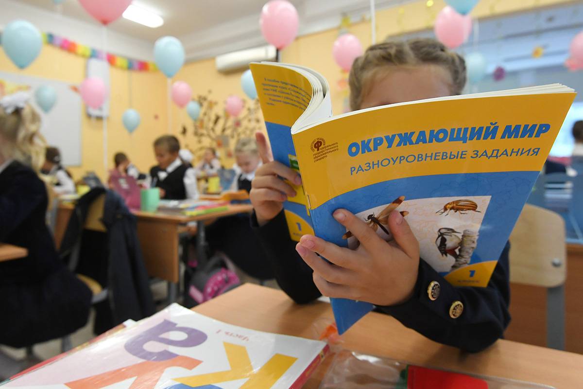 «Единая Россия» предложила ввести единый стандарт образования