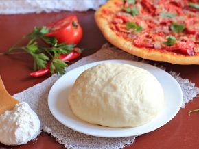 «Кефирное» тесто для пиццы: классический и быстрый рецепт
