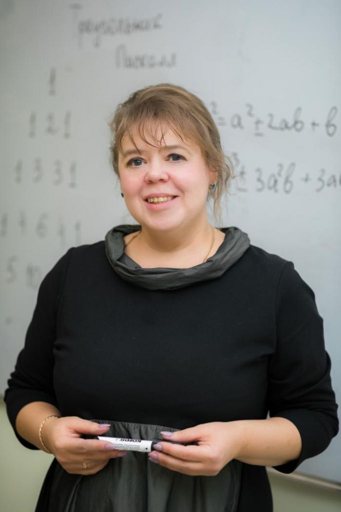 Директор УЦДО Вектор знаний Екатерина Стрижова (1).jpg Директор УЦДО Вектор знаний Екатерина Стрижова (1).jpg
