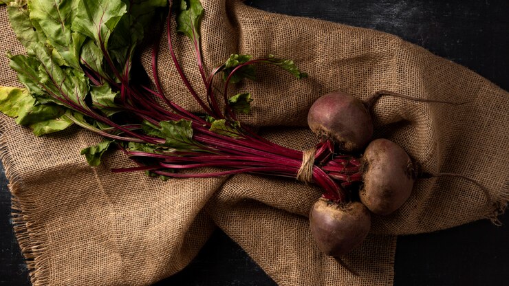 top-view-beets-on-sack_23-2148678909.jpg