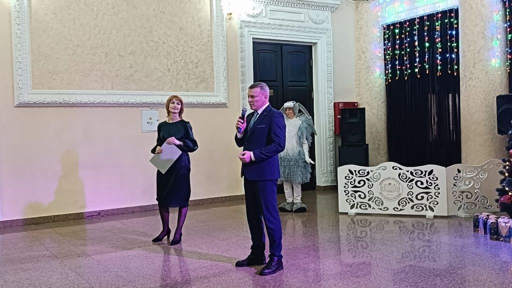 D0sWxBwJDAk.jpg D0sWxBwJDAk.jpg