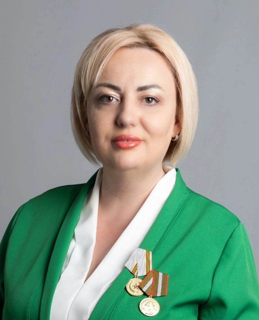 Горькова.jpg