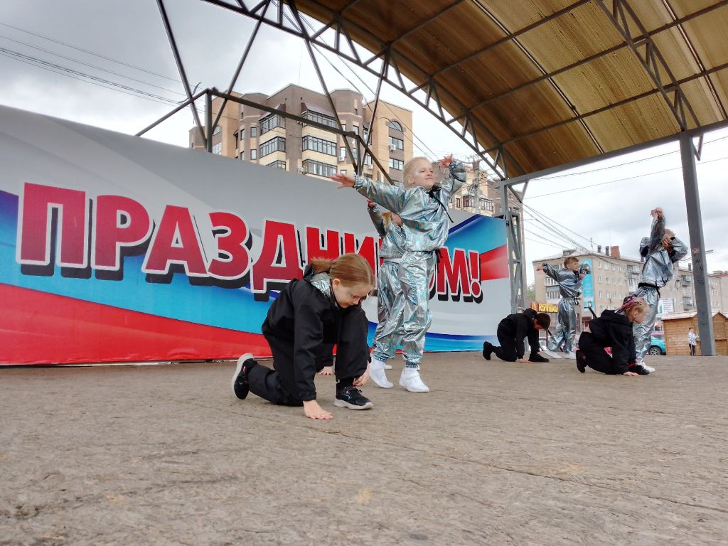 fy47sN46y04.jpg fy47sN46y04.jpg