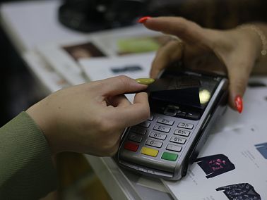 В России ввели уголовную ответственность за передачу банковских карт мошенникам