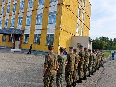 125 южноуральцев отправились на Донбасс добровольцами