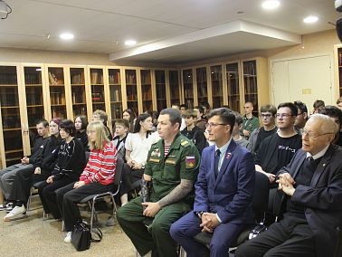  В Копейске обсудили со студентами историю новых регионов