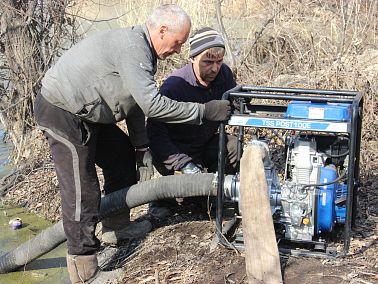 В Копейске началась превентивная откачка талых вод