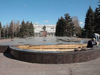 Фонтан на площади Революции в Челябинске запустят к 1 мая