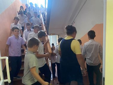 В Копейске отработали эвакуацию в школах и детсадах