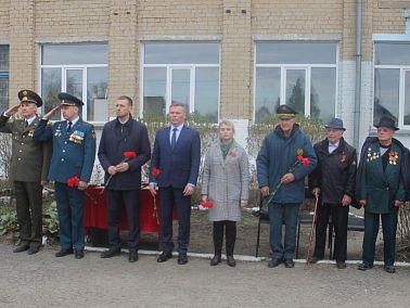 В Копейске состоялась церемония открытия мемориальной доски в память о Викторе Ивановиче Рудюке