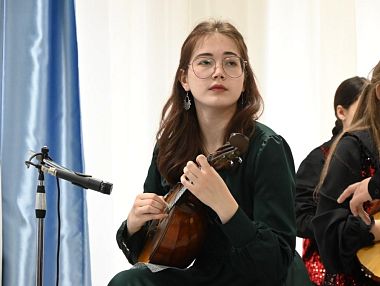 В Копейской ДШИ – все культуры Урала