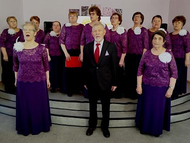 Оптимисты, идущие к свету