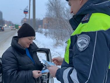 Копейчане получают новогодние открытки с важным предупреждением от полиции