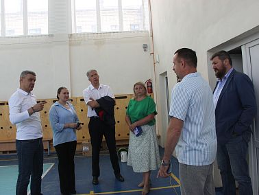 В Копейске обновляют крыши школ и детсадов