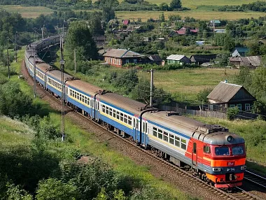 На Южно-Уральской железной дороге с 29 марта изменят расписание поездов