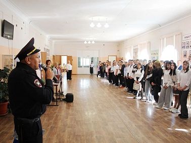В Копейске чествуют юных помощников автоинспекторов