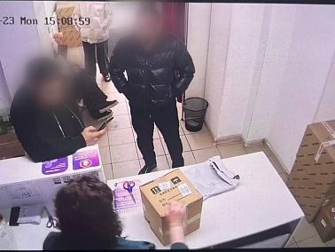 В Копейске полицейские поймали клиента маркетплейса на подмене товара