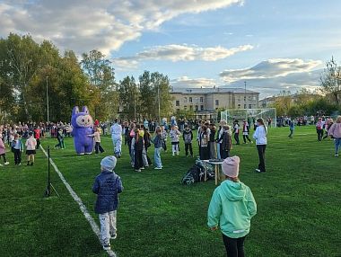 В Копейске открыли обновлённый стадион в посёлке Октябрьский