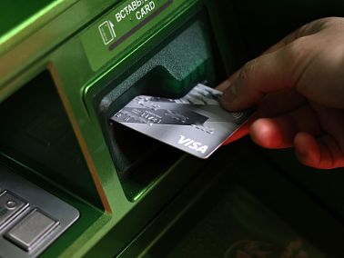 Как погасить задолженность по кредитной карте без переплаты