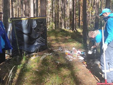 50 мешков мусора вывезли эковолонтёры с берегов Тургояка в Челябинской области