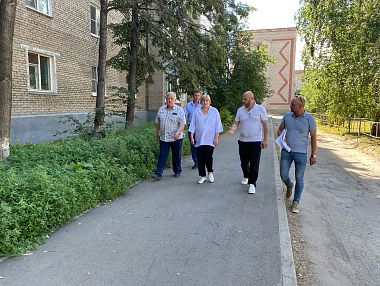 Светлана Логанова посетила поселок Потанино