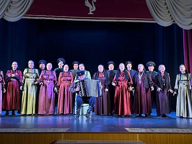Копейский хор «У околицы» завоевал золото областного фестиваля