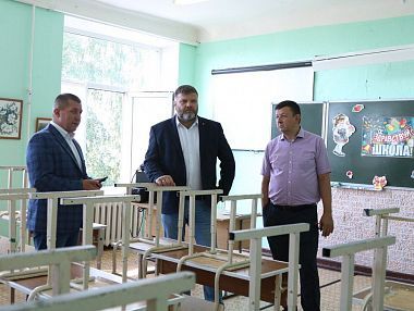 Ремонт в школе посёлка Петровский завершён