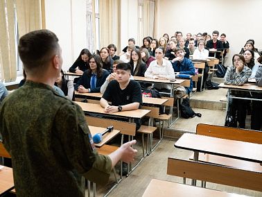 Участники программы «Герои Южного Урала» встретились с будущими педагогами